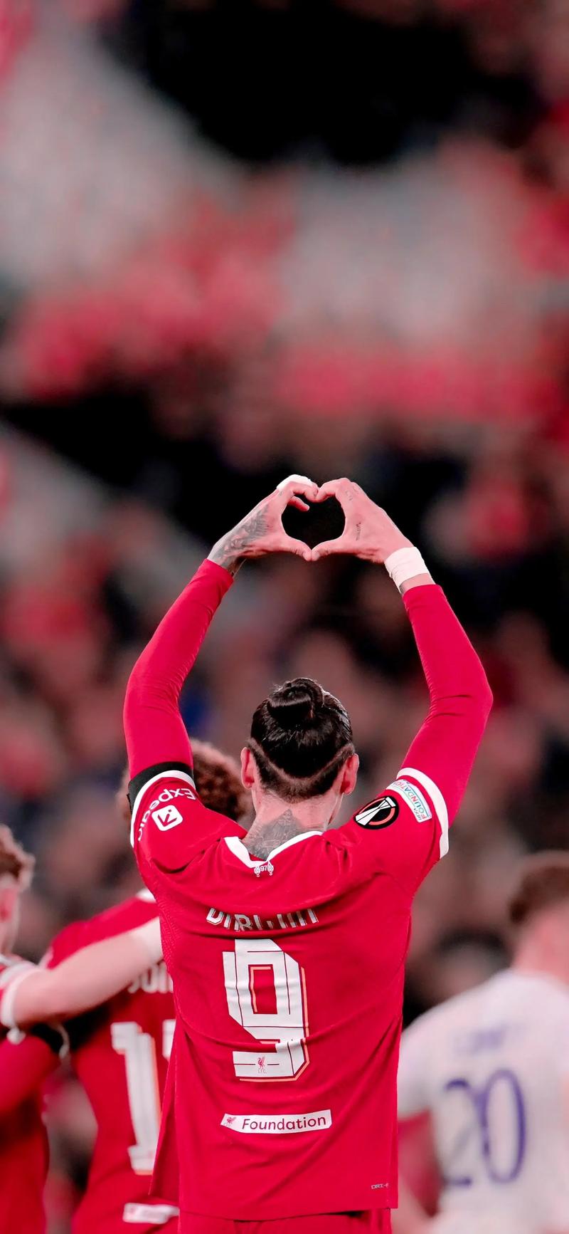 图片报：阿德耶米想在续约合同加解约条款，曼联接触其经纪人（图片报：阿德耶米续约欲附解约条款，曼联已与其经纪人接洽）