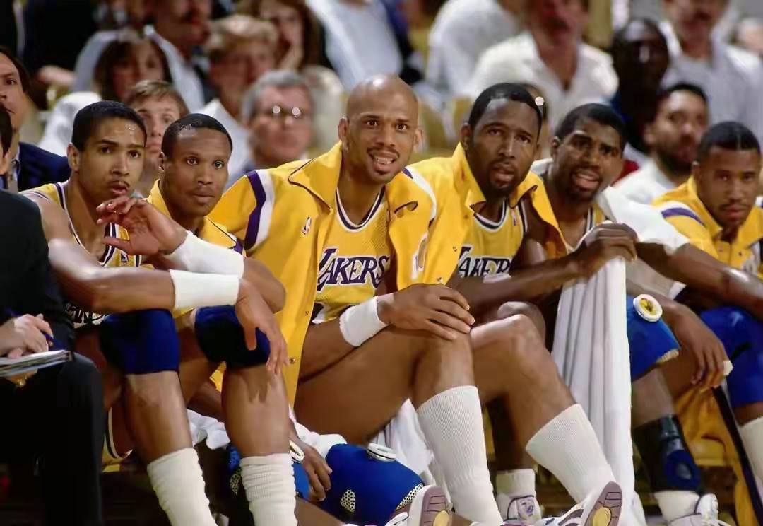 萨内：很高兴重返国家队，送出助攻也算是稍微回报教练的信任（萨内：重返国家队很开心，这次助攻算是对主帅信任的一点回馈）