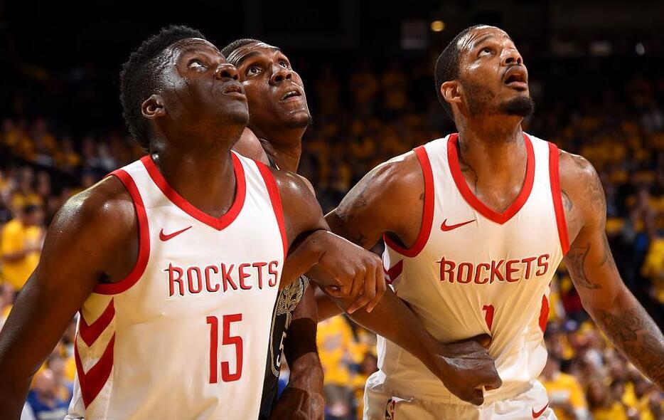 上次英超客战桑德兰，阿森纳依靠吉鲁替补梅开二度4-1胜（阿森纳上次英超做客桑德兰，替补吉鲁梅开二度助队4-1取胜）