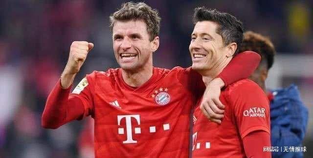 西甲战报：亚当斯传射，索乌建功，塞维利亚4-0奥维耶多（西甲快讯：亚当斯一传一射，索乌破门，塞维利亚4比0大胜奥维耶多）