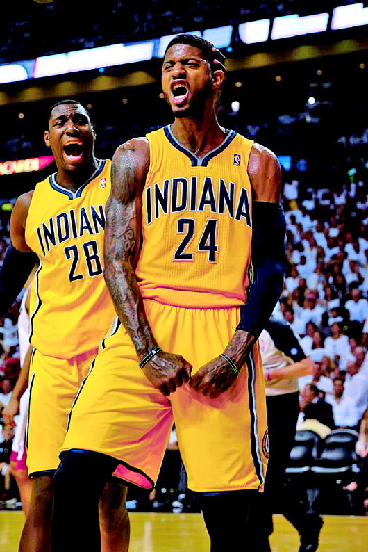 英超联赛周最佳球员：费尔南德斯获得满分10分（费尔南德斯获评英超周最佳，评分满分10分）