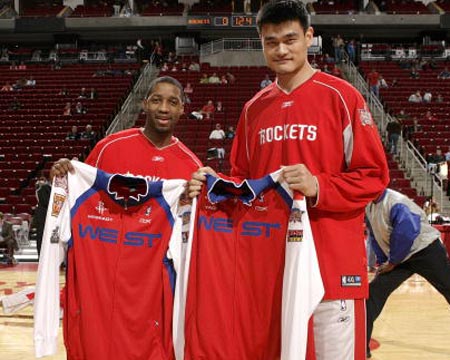 足球职业化的全球趋势（全球足球职业化发展态势）