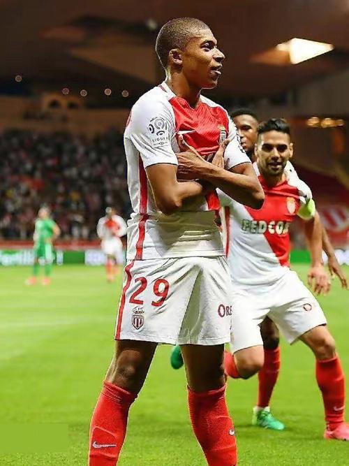 复出之路：历经艰辛的等待（重返征程：漫长而艰辛的守候）