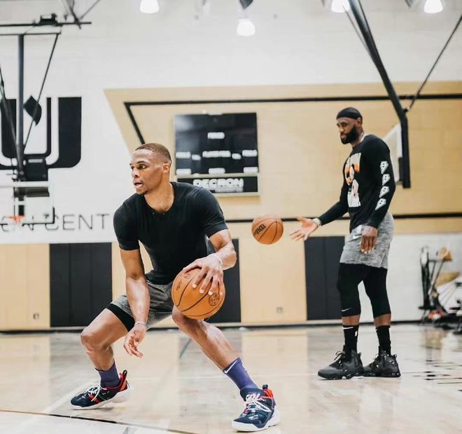 戈贝尔与麦丹的默契配合，球队实力再上一层楼（戈贝尔联手麦丹默契爆棚，球队战力全面升级）