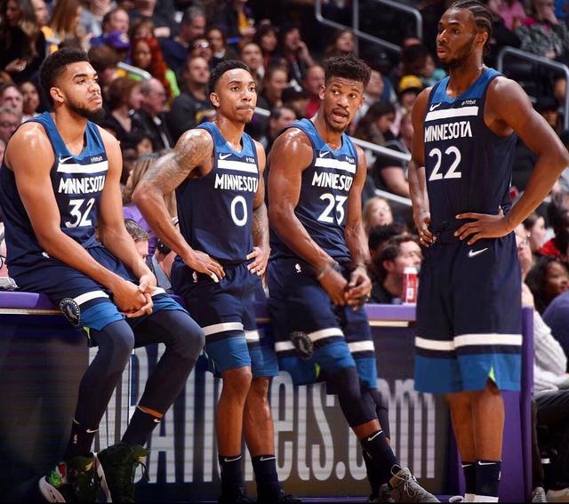 英超-攻击线哑火达洛特破门 曼联1-1西汉姆近5轮仅1胜（英超：达洛特破门仍难救主，曼联1-1西汉姆，近5轮仅一胜）