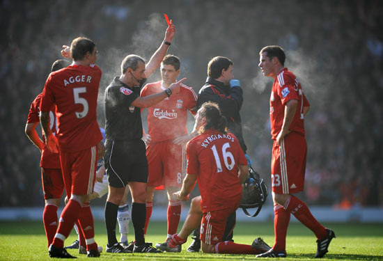 22／23赛季以来顶级前锋越位数：哈兰德仅18次，C罗143次（22／23赛季至今顶级前锋越位统计：哈兰德仅18次，C罗多达143次）