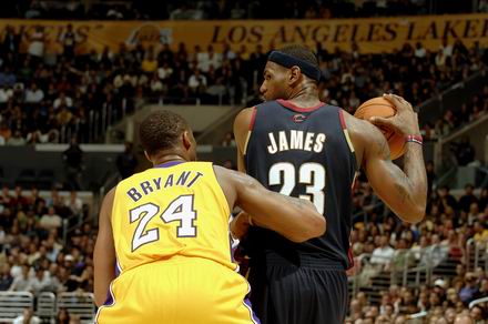 进攻彻底哑火！北京第三节仅得10分，单节狂输17分（北京进攻断电！第三节只拿10分，单节净负17分）