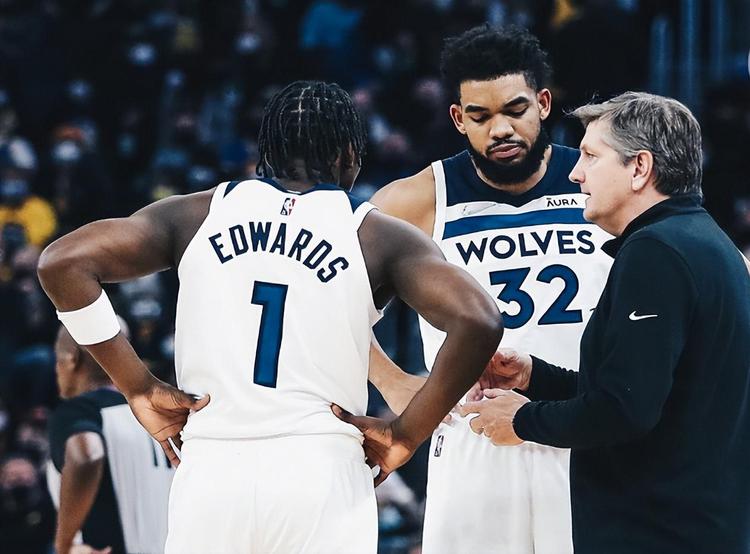 媒体陷入两难选择，CBA潜力赛与赛后新闻发布会同步进行（媒体面临抉择：CBA潜力赛与赛后新闻发布会撞档）