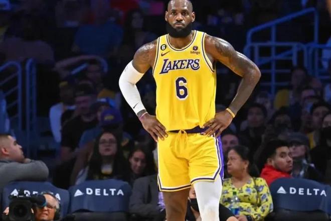 足球世界杯亚洲区预选赛关键球员表现突出（世界杯亚洲区预选赛核心球员闪耀赛场）