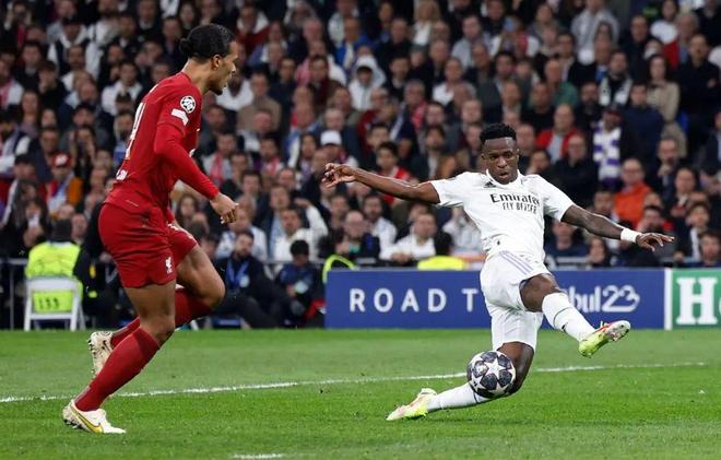 米体：彪马推出意大利超级杯用球，采用前沿科技打造（米体：彪马发布意大利超级杯官方用球，搭载尖端科技）