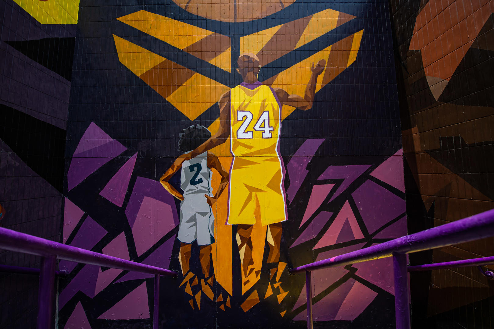 NBA：湖人加时险胜掘金 詹姆斯砍下38分（詹姆斯轰38分，湖人加时险胜掘金）