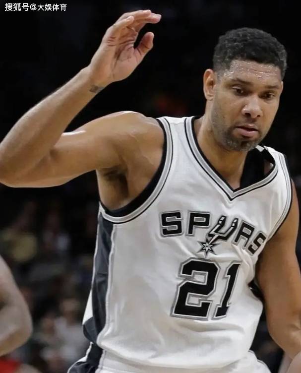 浓眉伤退！独行侠无缘17分逆转！库里三分10中2，弗拉格创纪录（浓眉因伤退赛！独行侠未能完成17分翻盘，库里三分10投仅2中，弗拉格改写纪录）