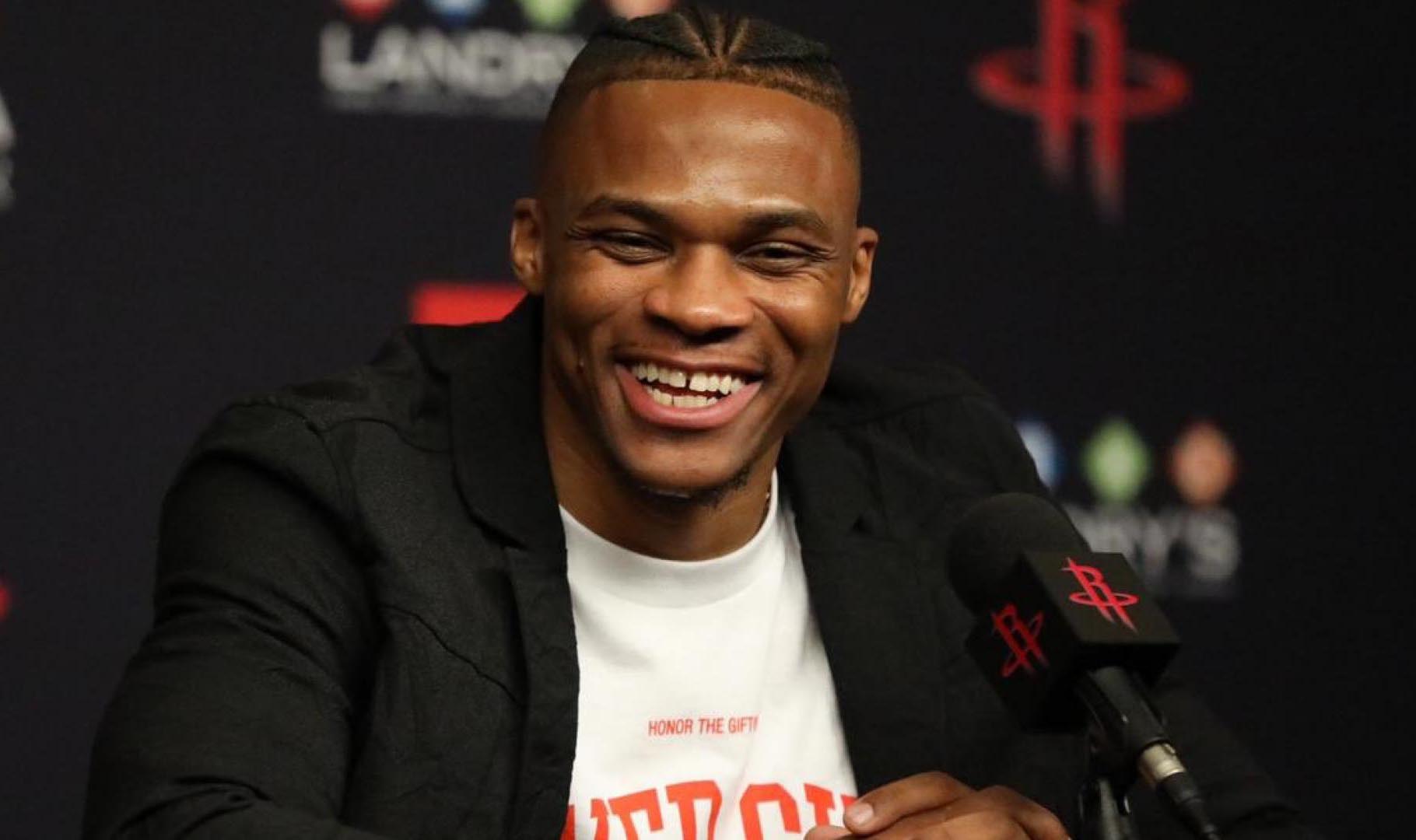 巴黎圣日耳曼多点开花全面压制（巴黎圣日耳曼火力全开，全面掌控比赛）