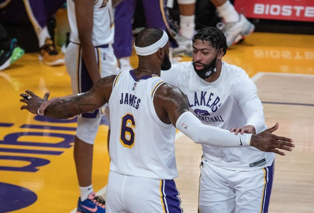 我是个初中生，我的生活是被足球，学习和说唱填满的...（初中生日常：足球、学业与说唱填满我的生活）