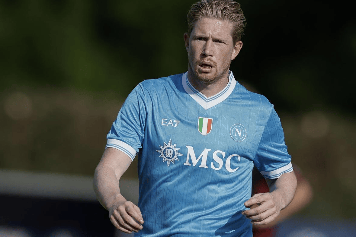 太阳报：一名巴西球员在泰国酒吧试图逃单，并殴打了女老板（太阳报称：一名巴西球员在泰国酒吧企图逃单并殴打女店主）