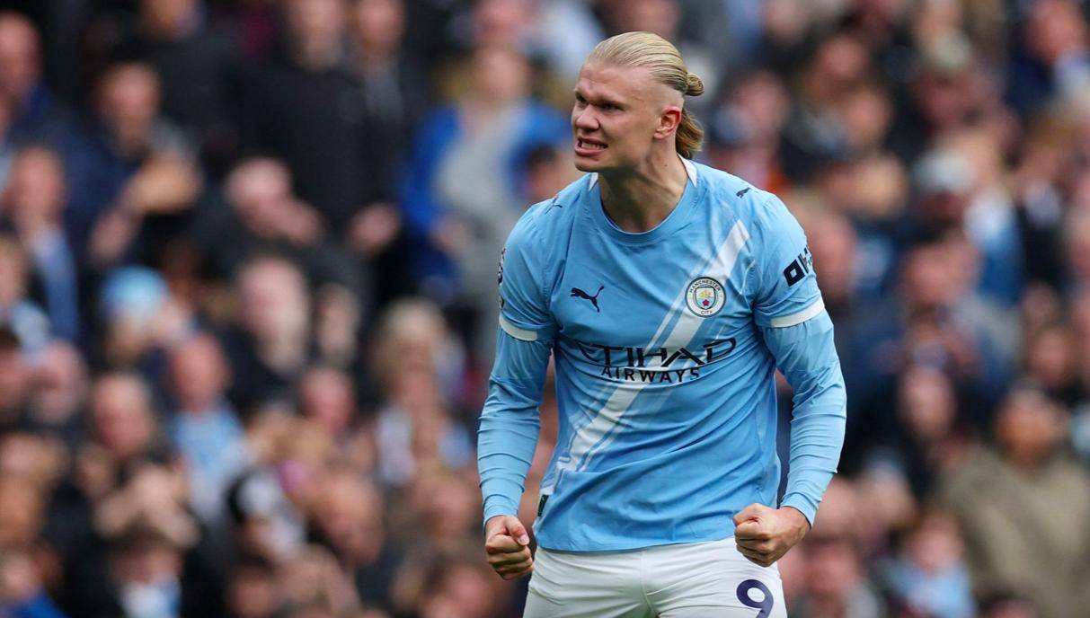 足球中超前锋获月最佳，进球效率惊人（中超前锋当选月度最佳，进球效率惊艳）