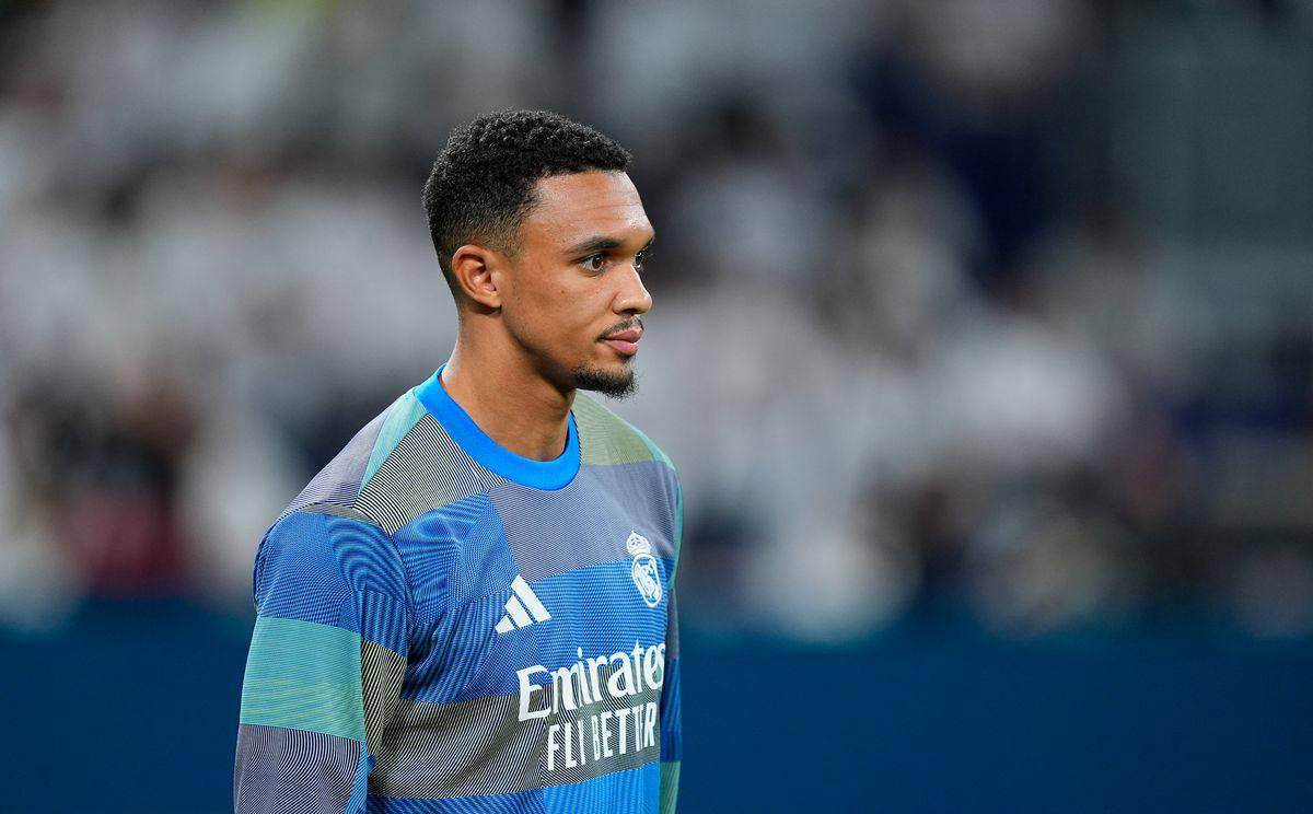 国米2-1凯拉特，劳塔罗两连击破门，奥古斯托远射制胜（国米2-1击退凯拉特：劳塔罗梅开二度，奥古斯托远射定胜局）