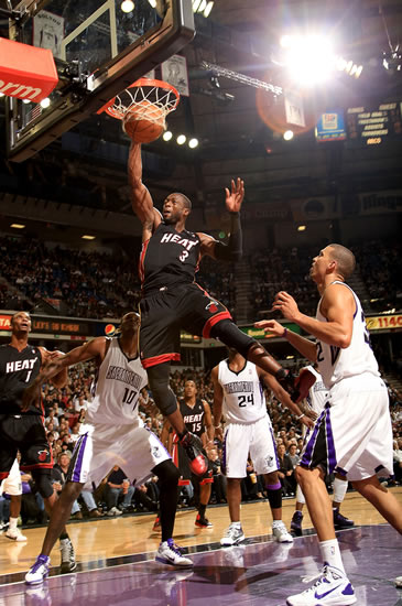 法比奥：非常荣幸拿到中超金靴，这背后是所有人的努力和付出（法比奥：荣获中超金靴，感谢全队共同努力与付出）